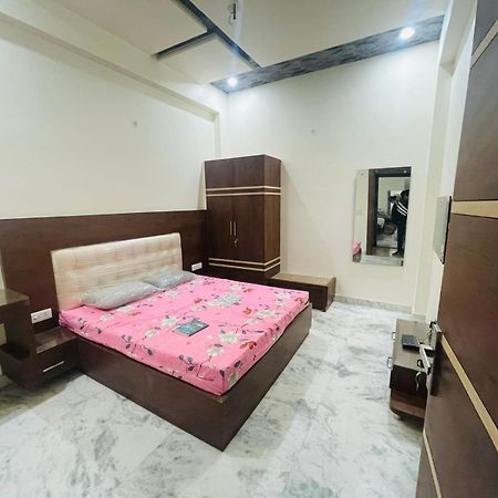 Hotel Divine Agra  Zewnętrze zdjęcie