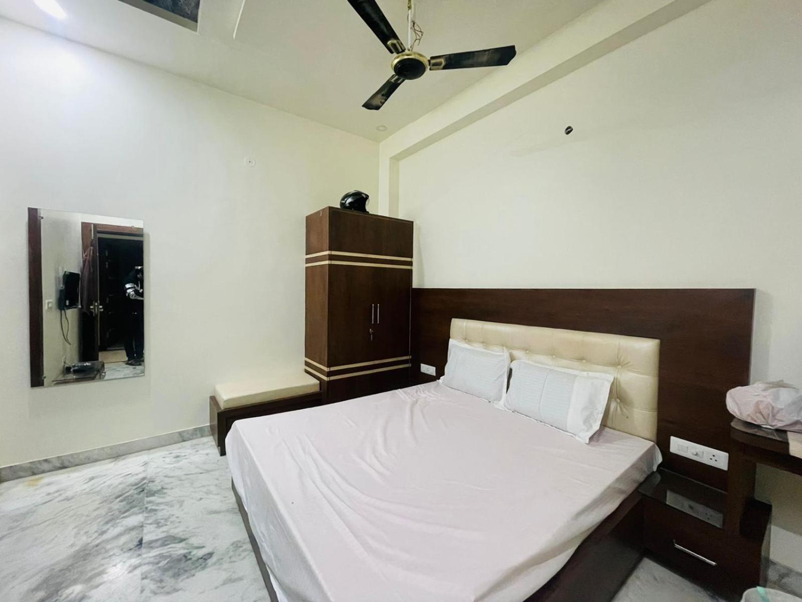 Hotel Divine Agra  Zewnętrze zdjęcie